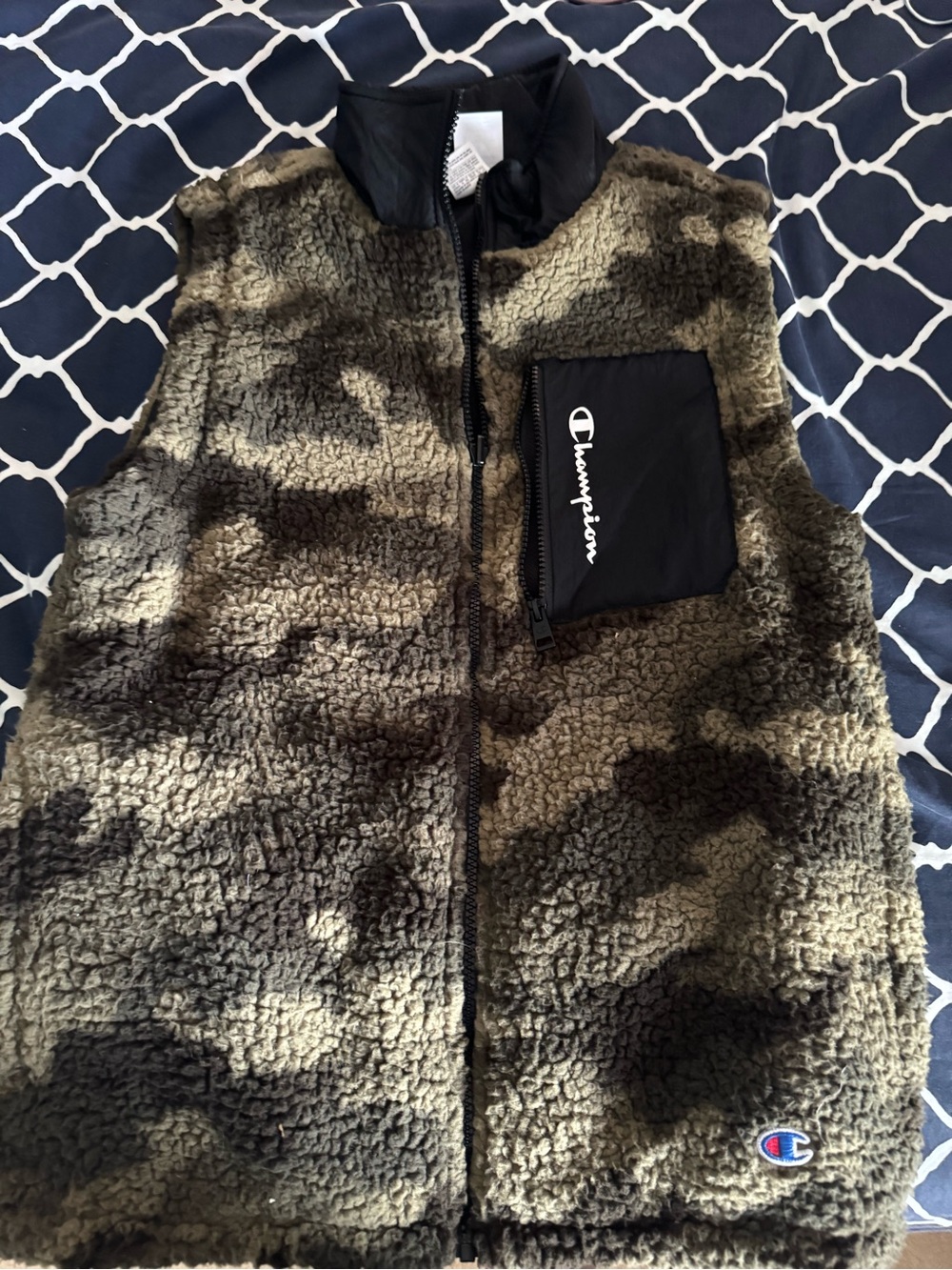 Champion Camo Sherpa Vest - Olive Green/Black
